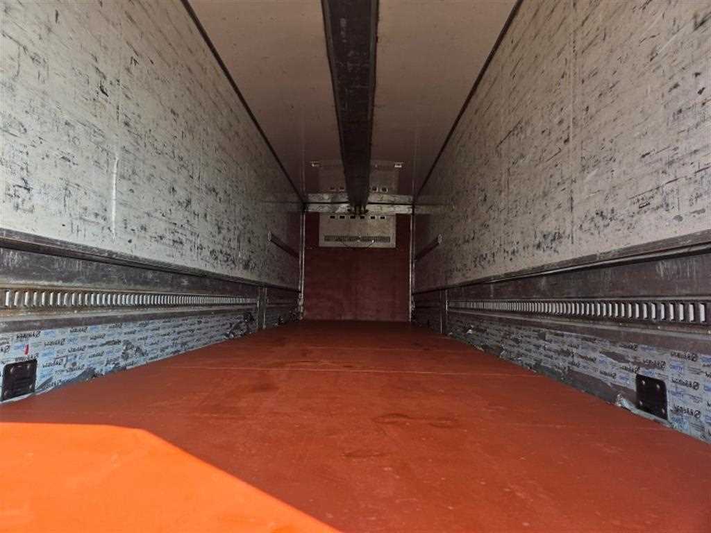 medium and large cargo truck - Vista 7