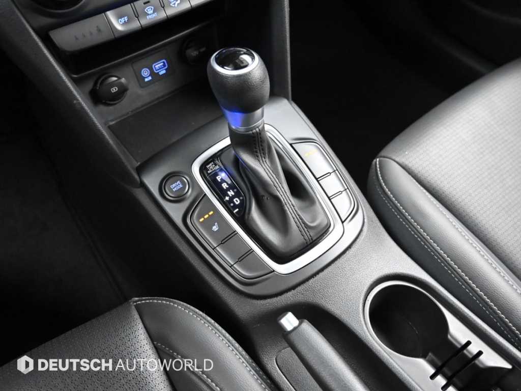 HYUNDAI Kona - Vista 9