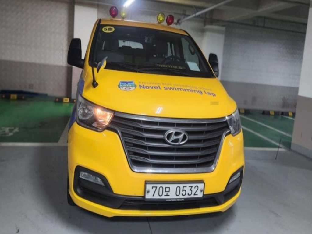 HYUNDAI Starex 2020 Amarillo - Importación desde Corea - HF Imports Iquique - Foto 1