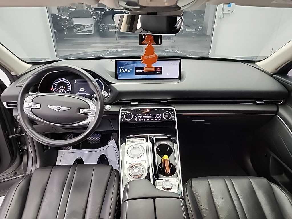 Genesis GV80 - Vista 7