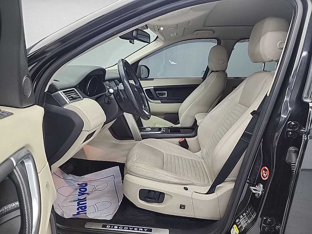 Land Rover Discovery Sports - Vista 11