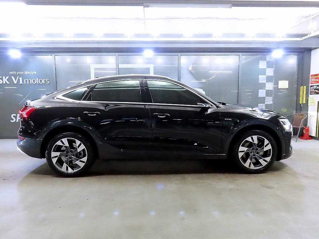 Audi e-Tron - Vista 3