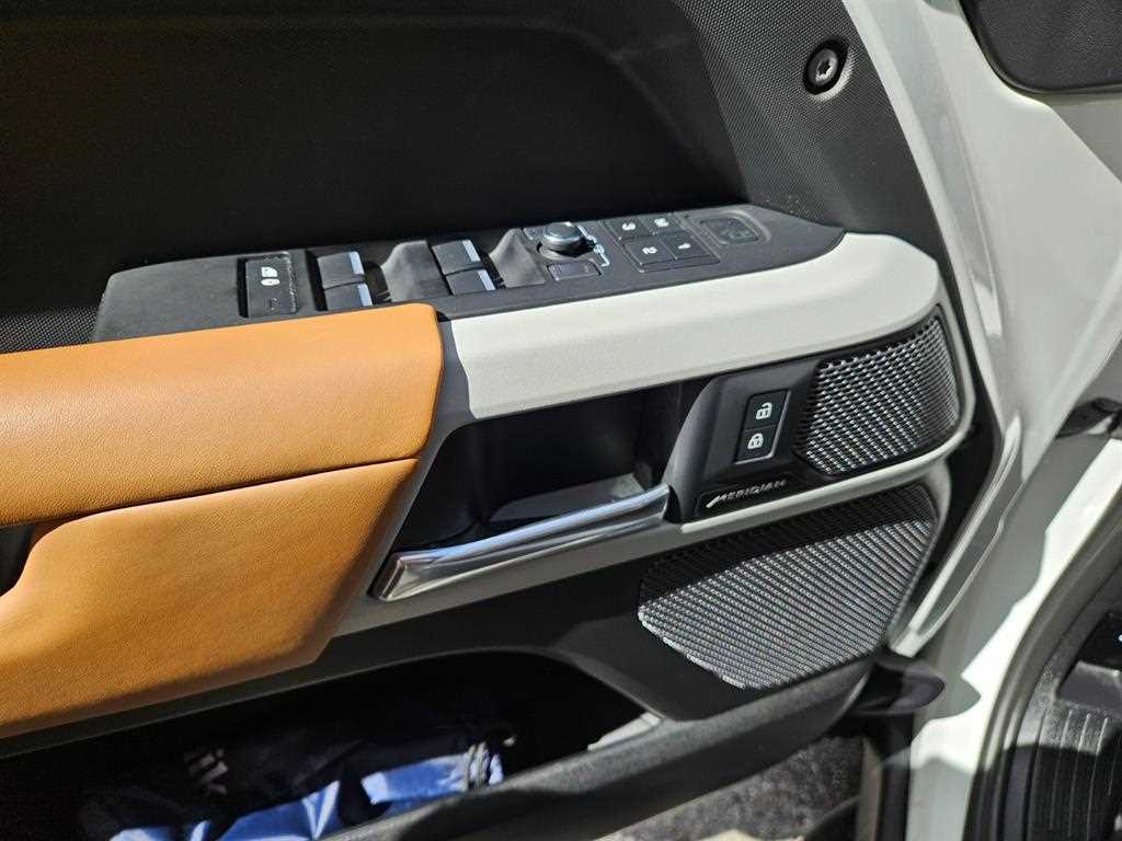 Land Rover Defender - Vista 9