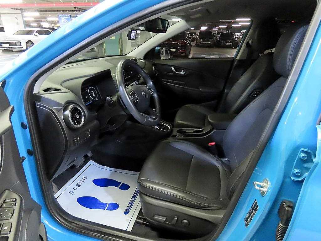 HYUNDAI Kona - Vista 6