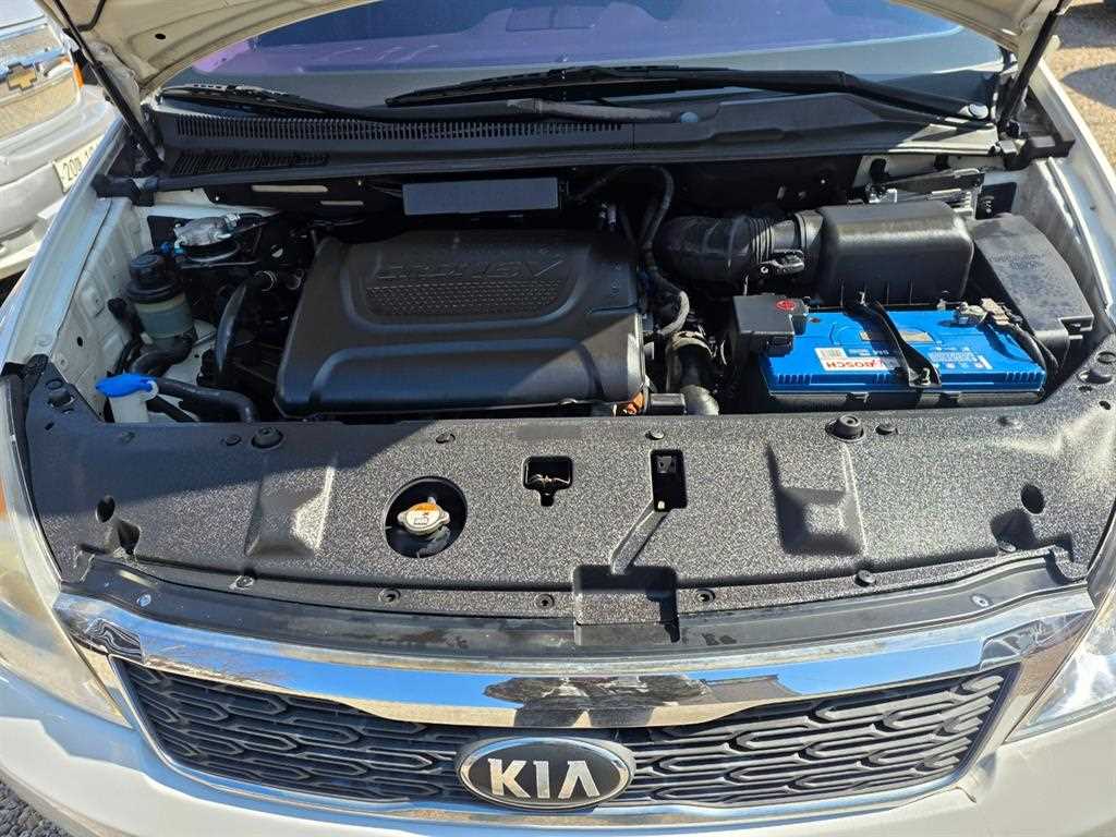 KIA Carnival - Vista 10