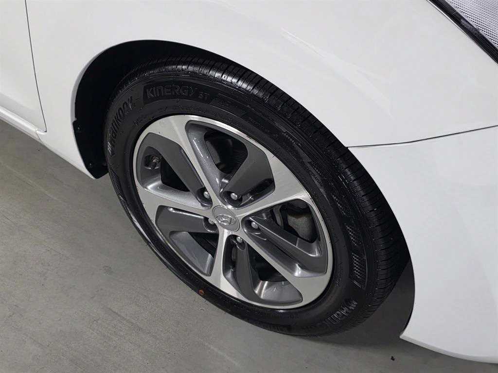 HYUNDAI i30 - Vista 5