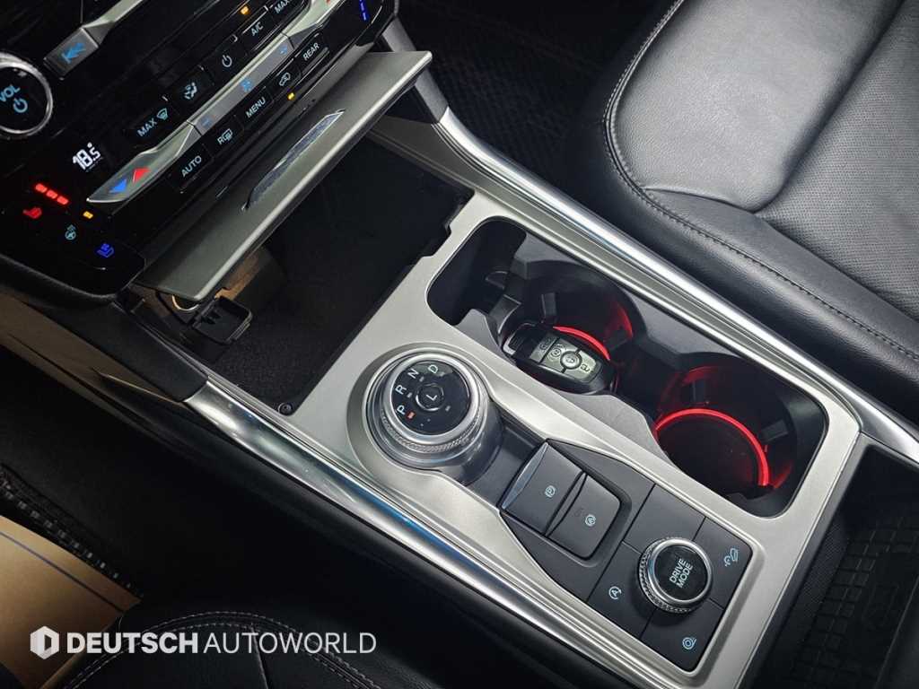 Ford Explorer - Vista 9