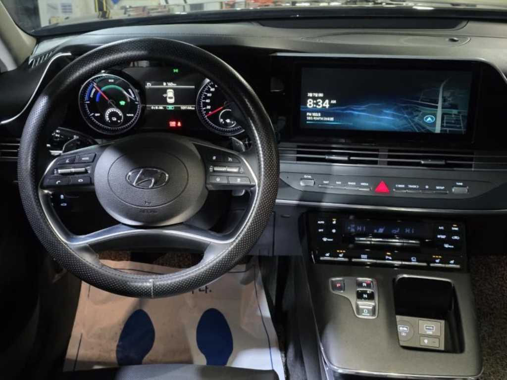 HYUNDAI Grandeur - Vista 11