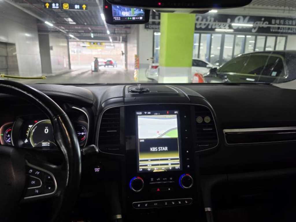 SAMSUNG QM6 - Vista 10