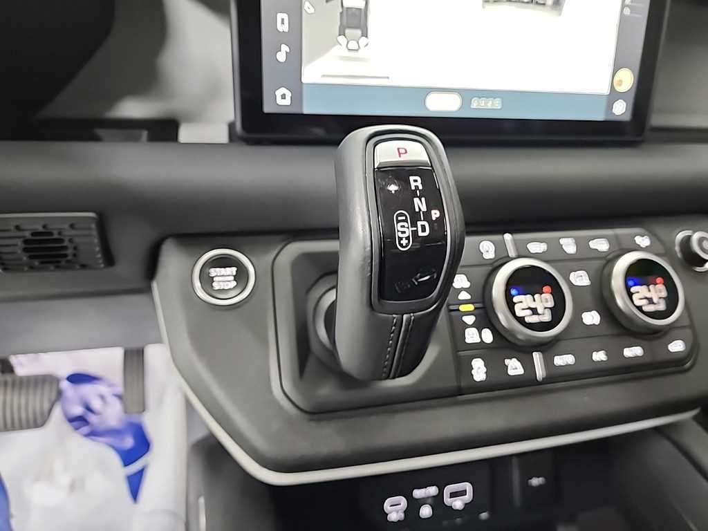 Land Rover Defender - Vista 8