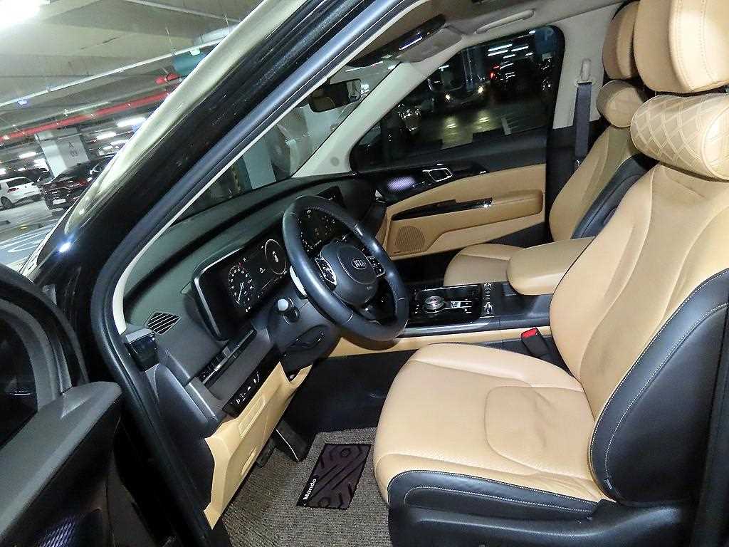 KIA Carnival - Vista 6