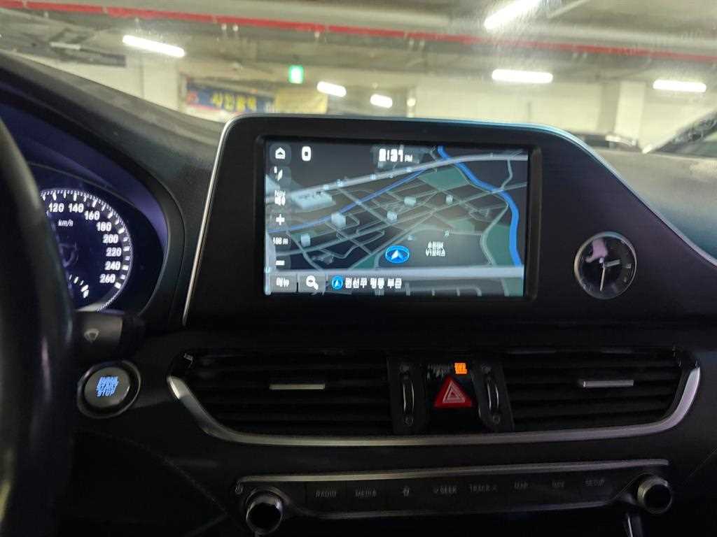 HYUNDAI Grandeur - Vista 6