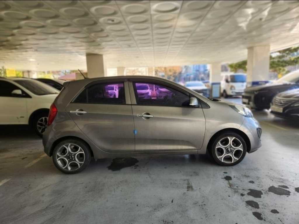 KIA Morning - Vista 4