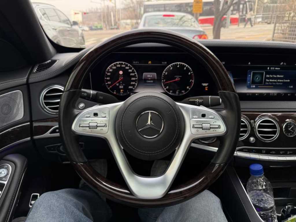 Mercedes Benz S Class - Vista 2