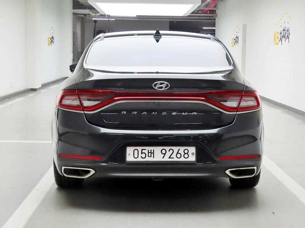 HYUNDAI Grandeur - Vista 3