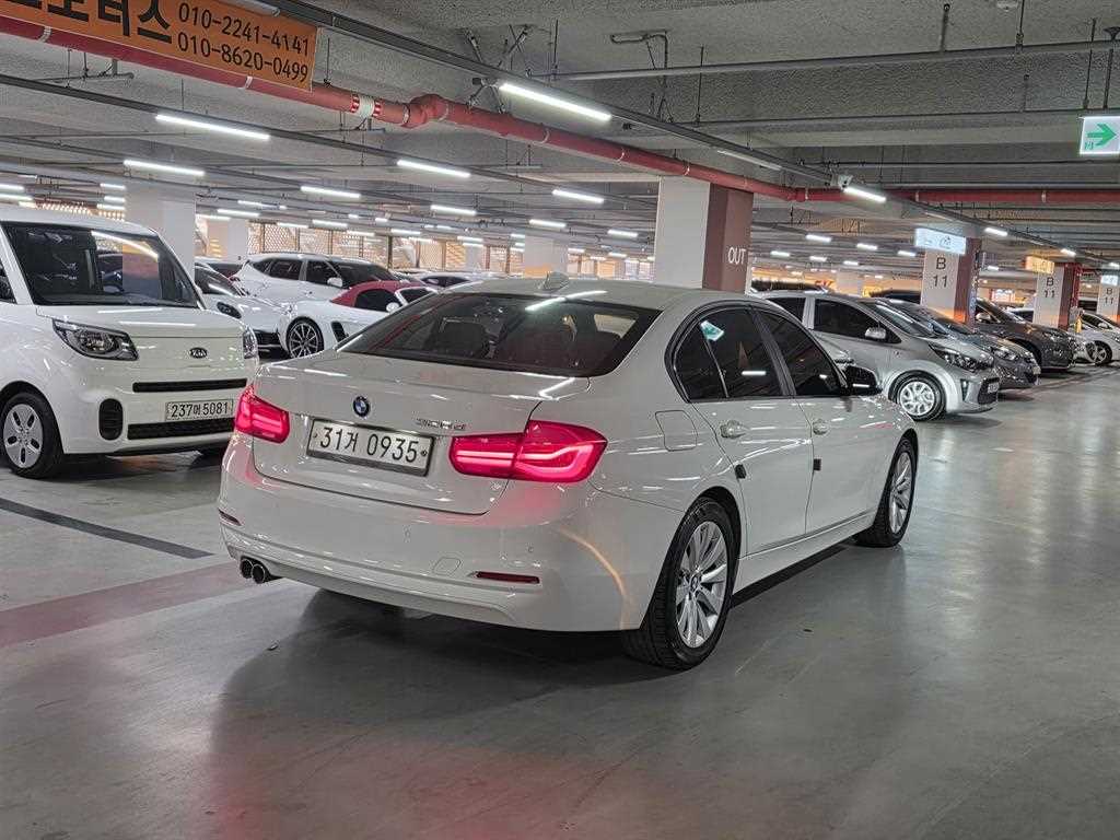 BMW 3 series - Vista 3