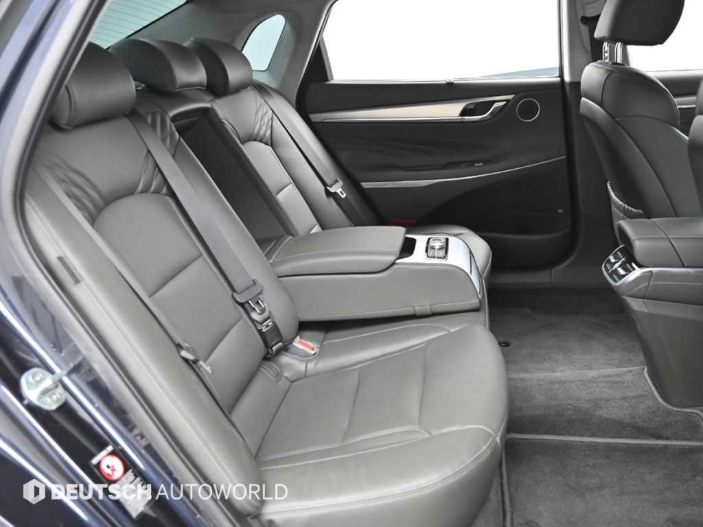 HYUNDAI Grandeur - Vista 12