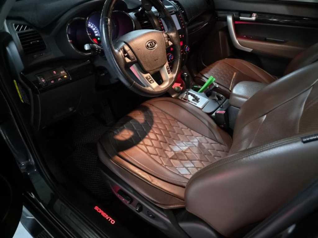 KIA Sorento - Vista 9