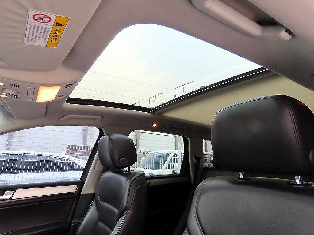 Volkswagen Touareg 2013 Gris - Importación desde Corea - HF Imports Iquique - Foto 16