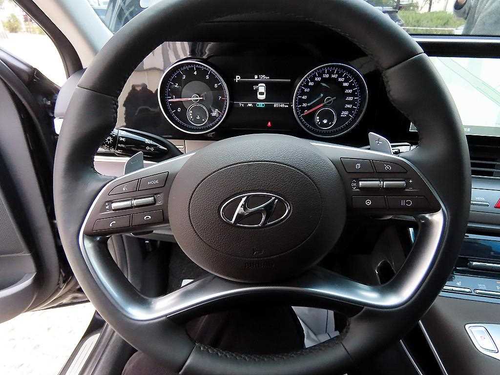 HYUNDAI Grandeur - Vista 8