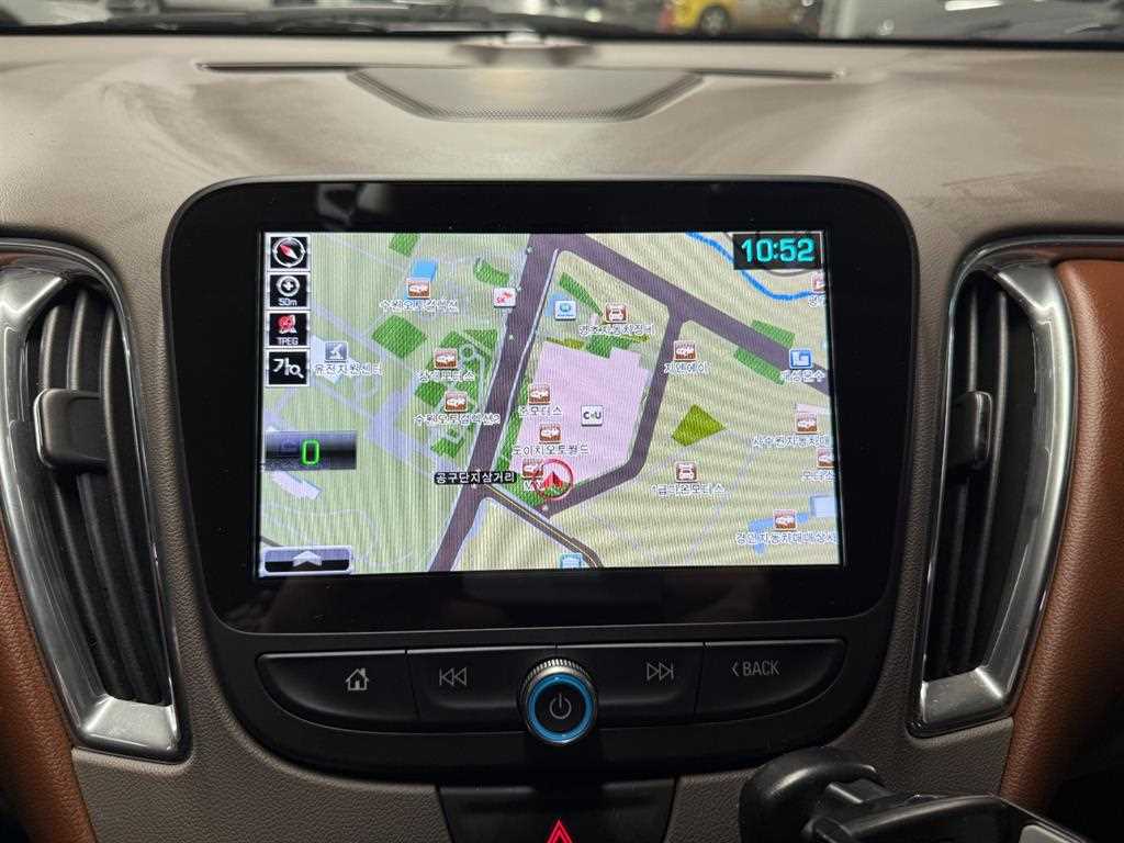 Chevrolet Malibu 2017 Negro - Importación desde Corea - HF Imports Iquique - Foto 14