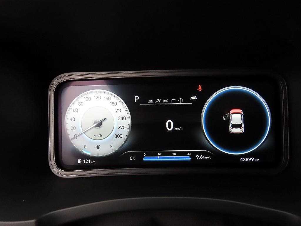 HYUNDAI Kona - Vista 9