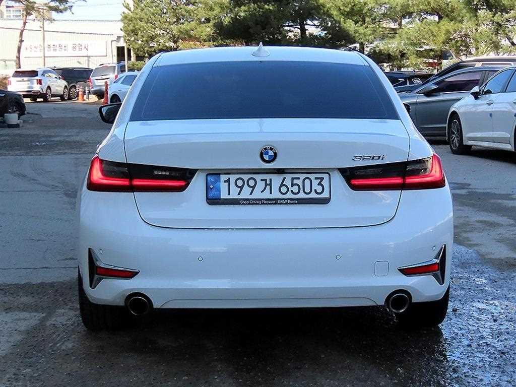 BMW 3 series - Vista 4