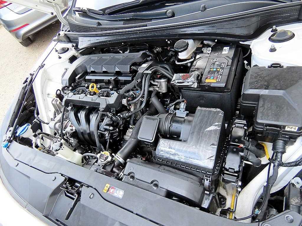 HYUNDAI Avante 2023 Blanco - Importación desde Corea - HF Imports Iquique - Foto 19