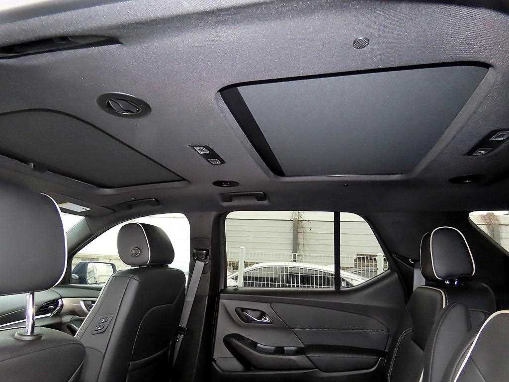 Chevrolet Travers 2022 Negro - Importación desde Corea - HF Imports Iquique - Foto 16