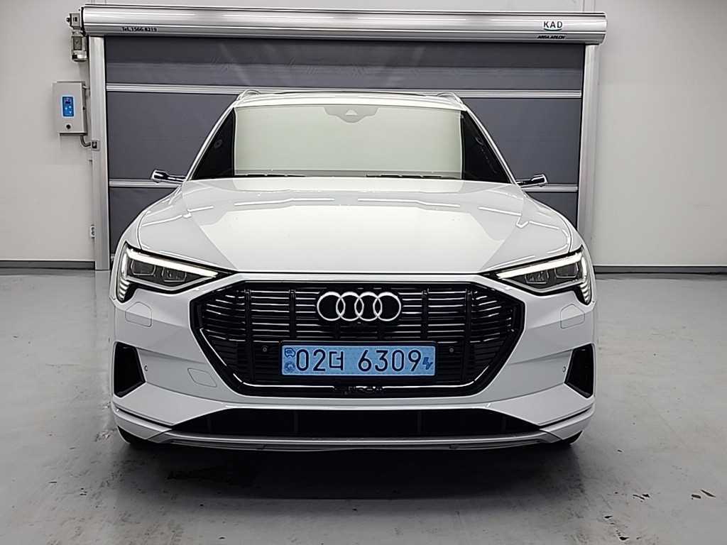 Audi e-Tron - Vista 2