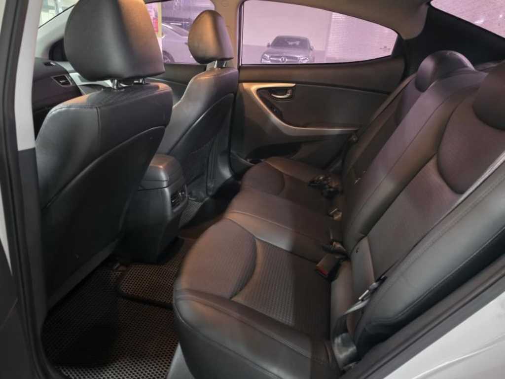 HYUNDAI Avante 2014 Blanco - Importación desde Corea - HF Imports Iquique - Foto 14