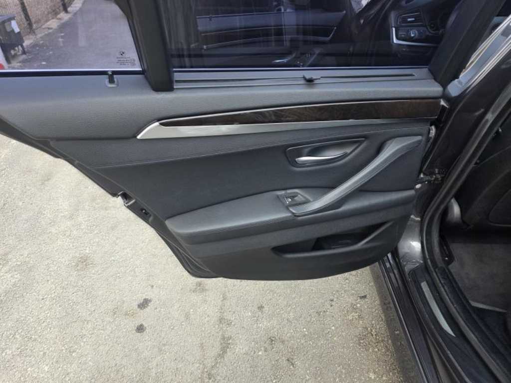 BMW 5 Series - Vista 6