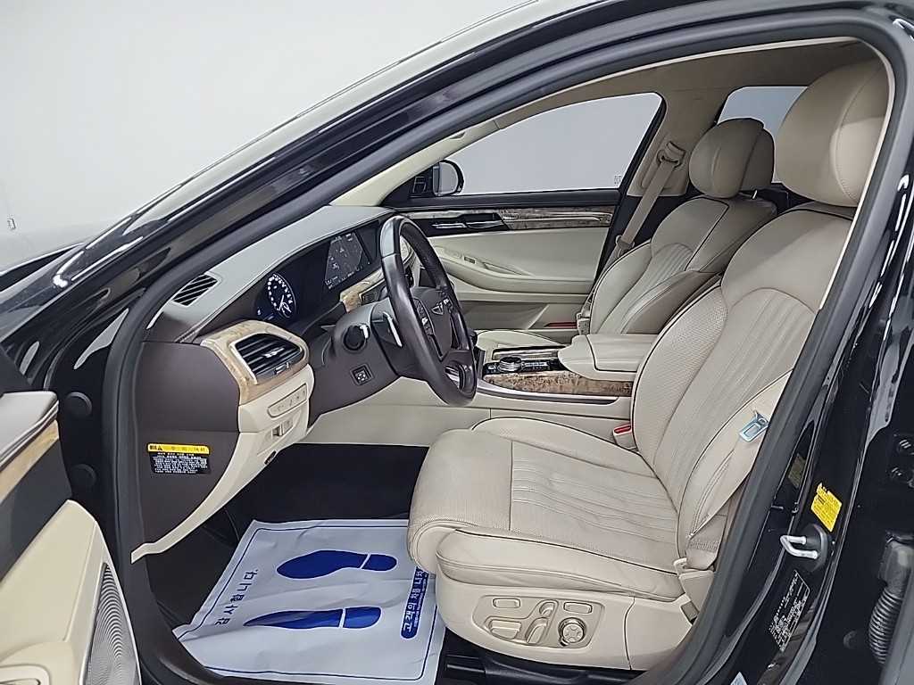 Genesis EQ900 - Vista 11