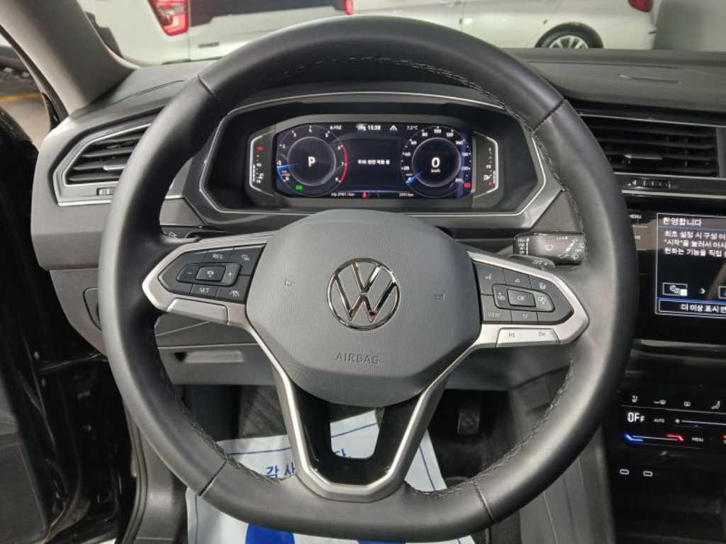 Volkswagen Tiguan - Vista 8