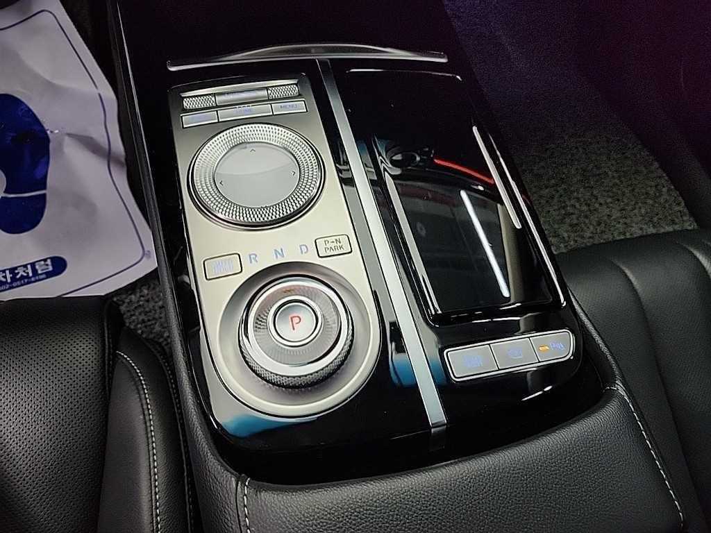 Genesis G80 - Vista 8