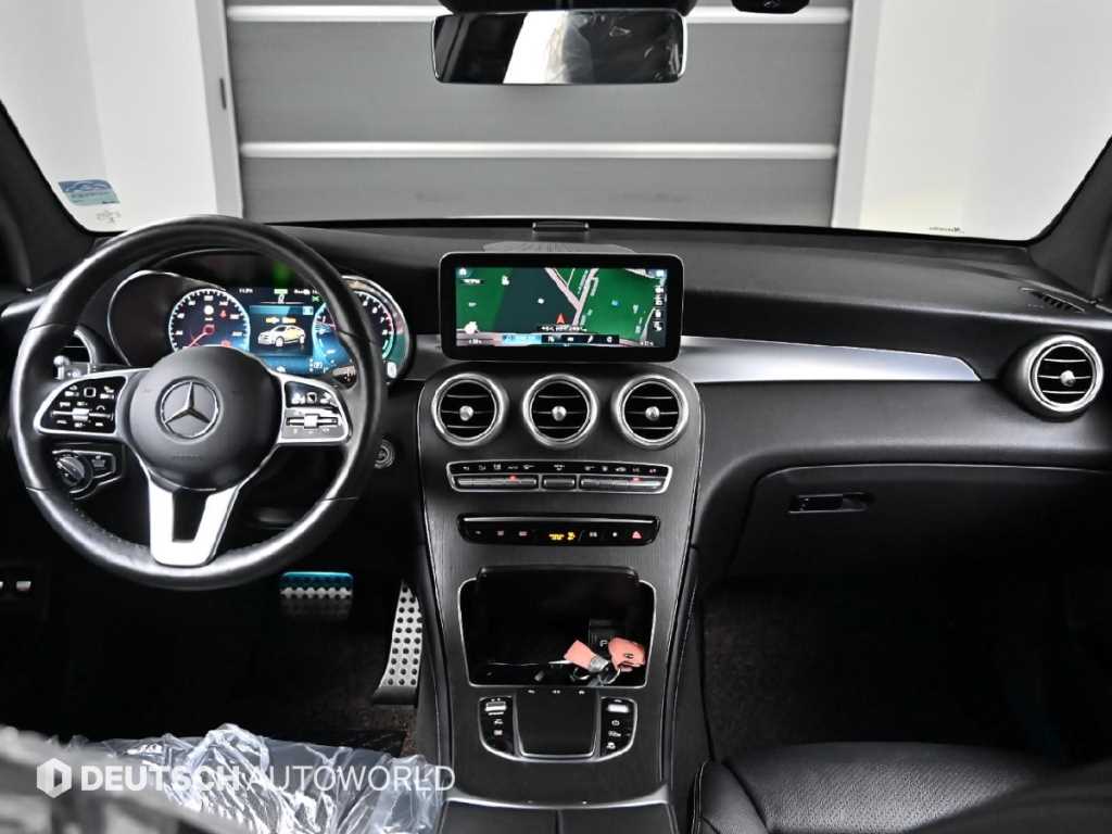 Mercedes Benz GLC Class - Vista 7