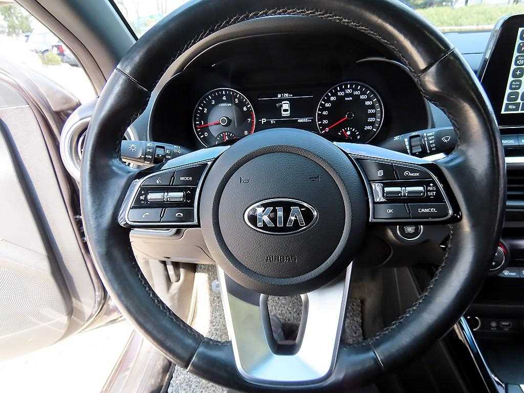 KIA K3 - Vista 8