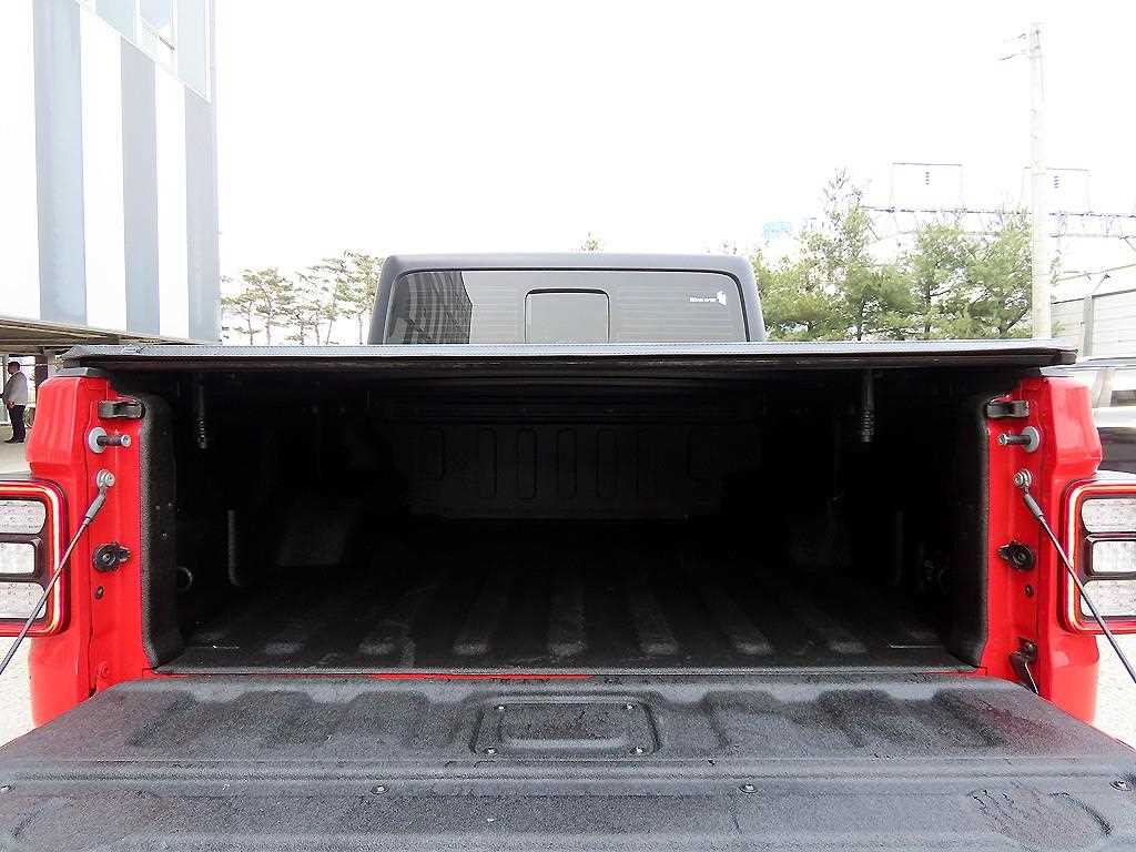 Jeep Gladiator 2021 Rojo - Importación desde Corea - HF Imports Iquique - Foto 17