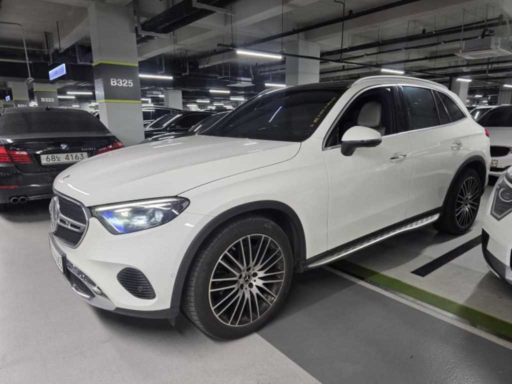 Mercedes Benz GLC Class - Vista 2