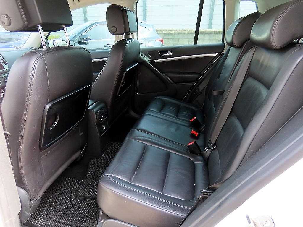 Volkswagen Tiguan - Vista 6