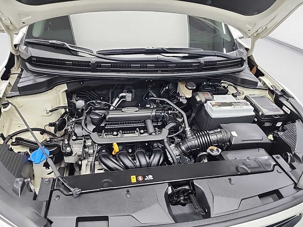 KIA Stonic - Vista 5