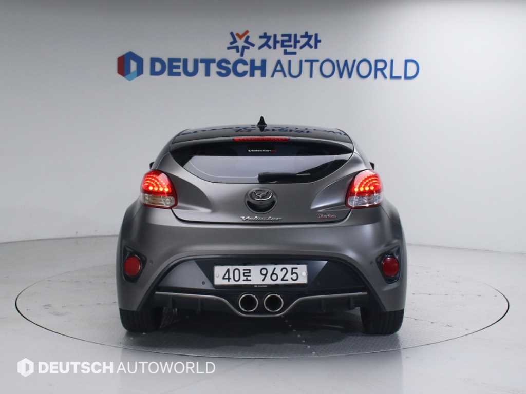 HYUNDAI Veloster - Vista 4