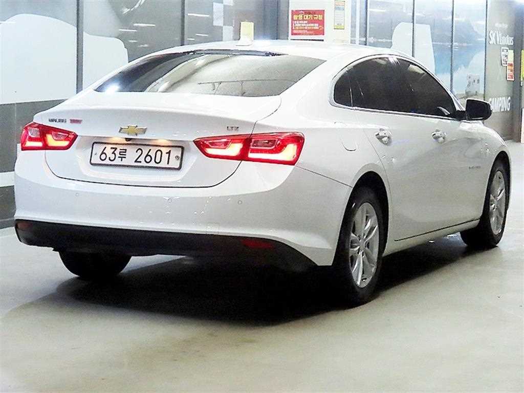 Chevrolet Malibu - Vista 4