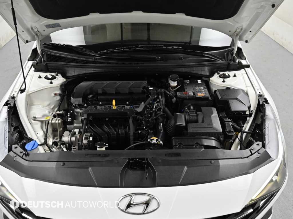 HYUNDAI Avante - Vista 6