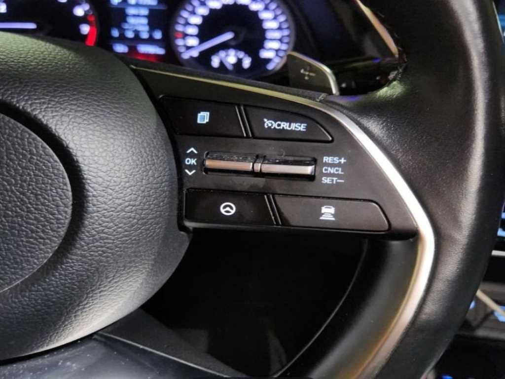 HYUNDAI Sonata - Vista 11