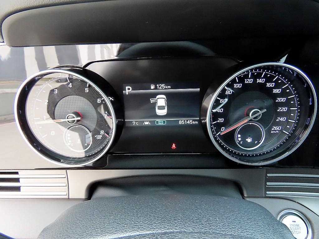 HYUNDAI Grandeur - Vista 9