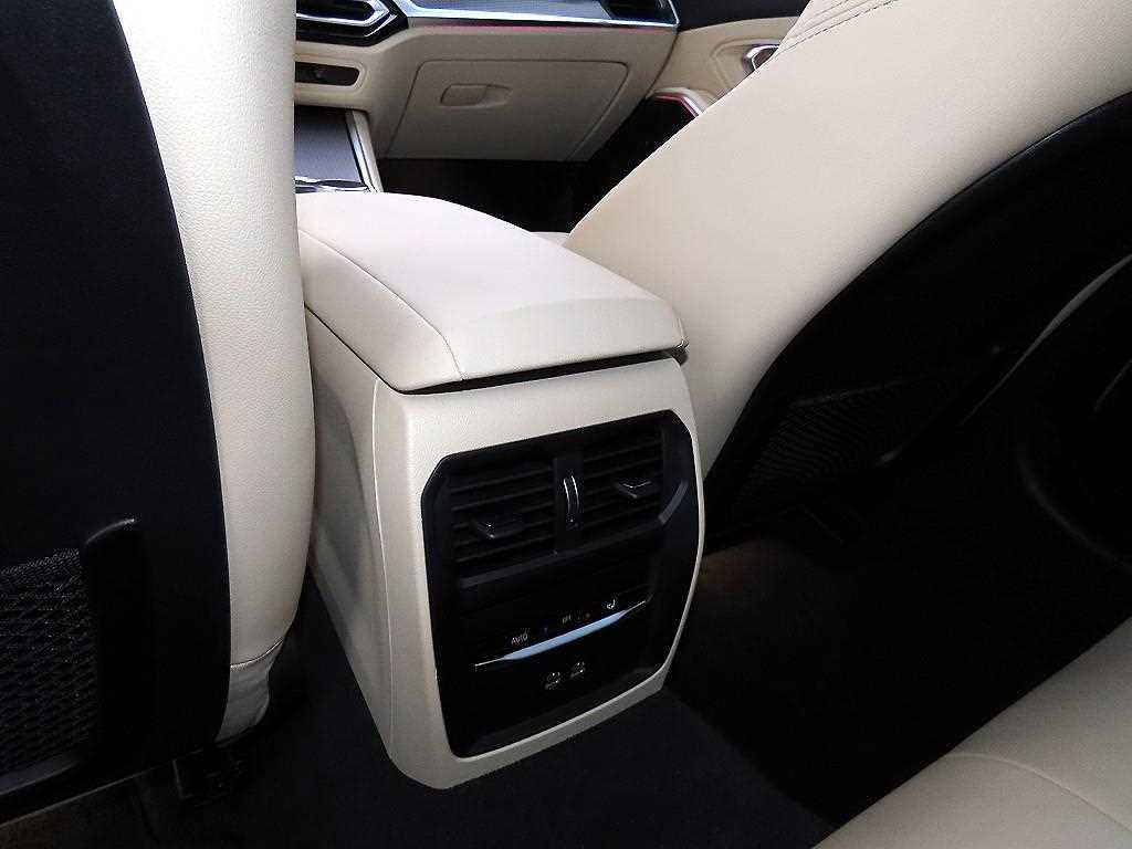 BMW 3 series 2023 Gris - Importación desde Corea - HF Imports Iquique - Foto 16