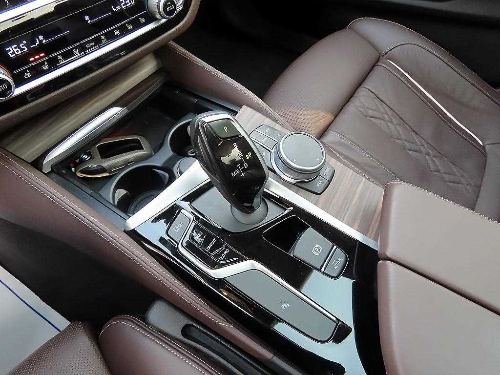 BMW 5 Series - Vista 11