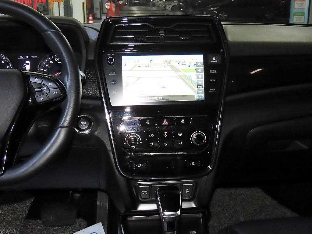 Ssangyong Tivoli - Vista 11