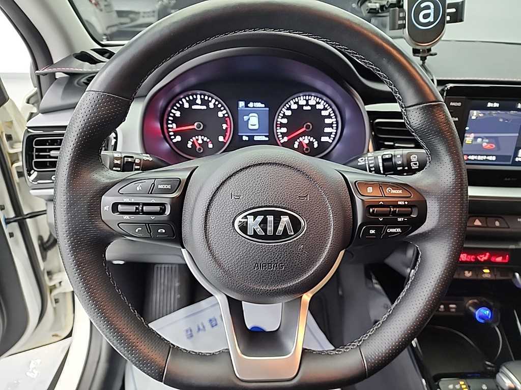 KIA Stonic - Vista 9